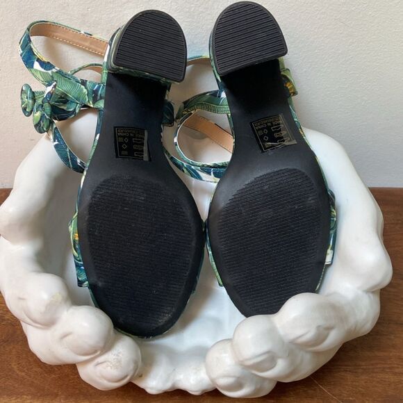 Qupid Green and Blue Heels with Wrap around Ankle Design - Picture 8 of 11